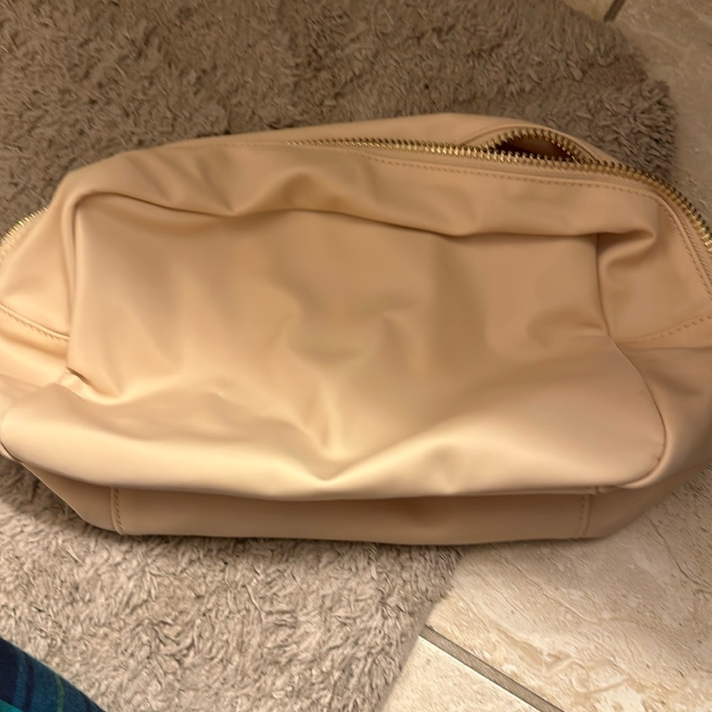 Stoney Clover Lane Pouch